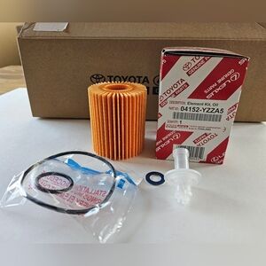 Genuine Lexus Toyota Parts 04152-YZZA5 Element Kit Oil Filter *Gasket Included*